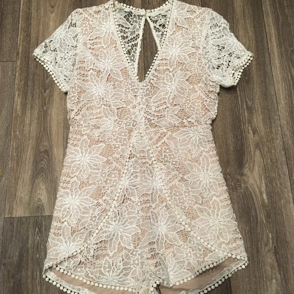 white lace jumper